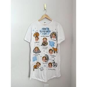 Rel-e-vant One Size Funny How To Sleep With A Cat Sleep Shirt Cartoon Kitty